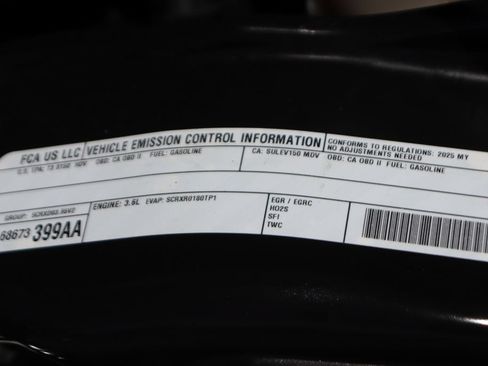 Used 2025 RAM ProMaster 2500 w/ U-Haul Equipment Group FWD image 16