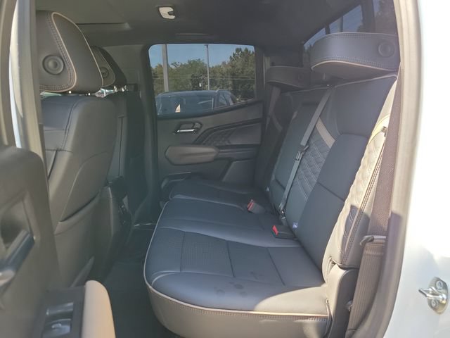 Used 2025 GMC Canyon Denali AWD/4WD image 10