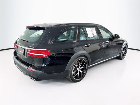 Used 2021 Mercedes-Benz E 450 4MATIC All-Terrain Wagon image 38