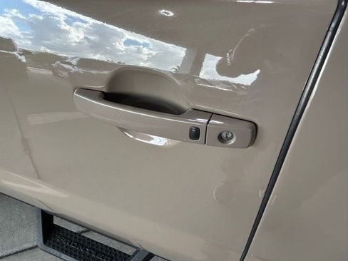 Used 2022 Nissan Frontier Pro-X w/ Pro-X Premium Package image 37