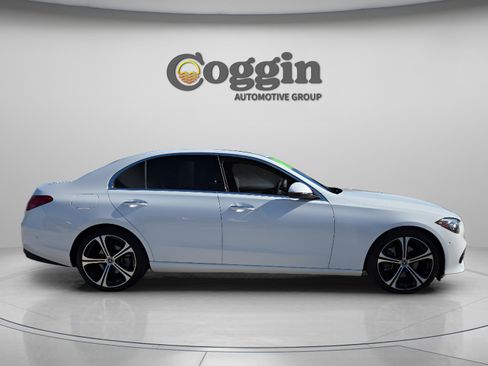 Used 2024 Mercedes-Benz C 300 Sedan image 7