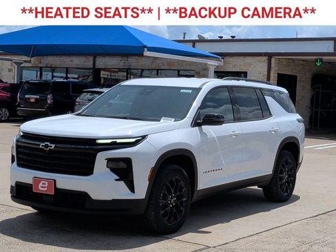 New 2026 Chevrolet Traverse LT w/ Midnight/Sport Edition FWD image 3