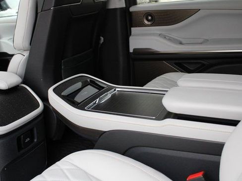 New 2026 Lincoln Navigator Black Label image 53