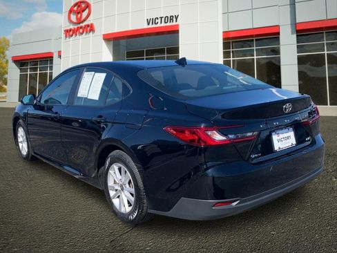Used 2025 Toyota Camry LE FWD image 5