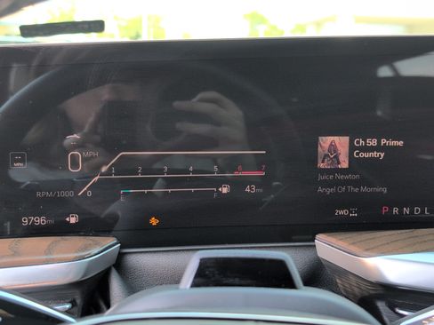 Certified 2025 Cadillac Escalade Sport Platinum w/ LPO, ONYX Package AWD/4WD image 23