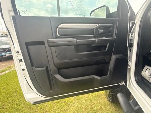 Used 2020 RAM 2500 Tradesman AWD/4WD image 9