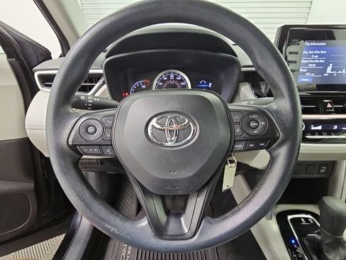 Used 2022 Toyota Corolla Cross L FWD image 23