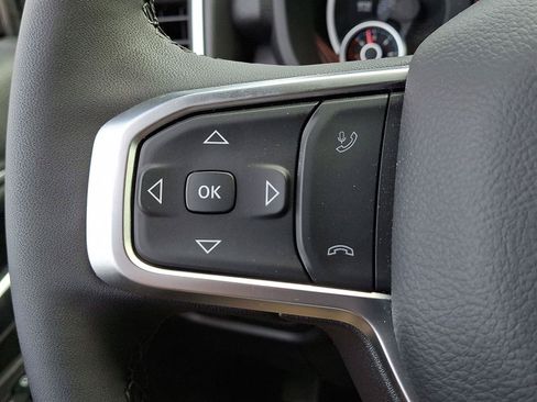 New 2025 RAM 2500 Big Horn AWD/4WD image 13