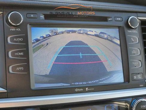 Used 2015 Toyota Highlander XLE image 30