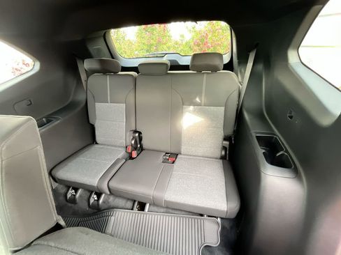 New 2026 GMC Acadia Elevation w/ LPO, Floor Liner Package AWD/4WD image 33