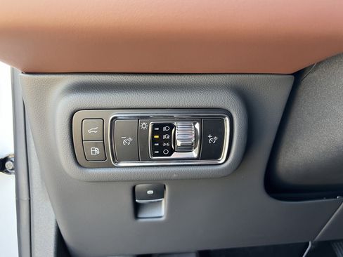 New 2026 Lincoln Nautilus Reserve image 18