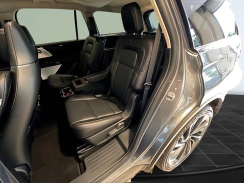 Used 2024 Lincoln Aviator Reserve w/ Equipment Group 201A image 26