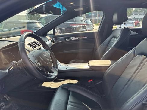 Used 2019 Lincoln MKZ Reserve w/ Reserve Plus Package AWD/4WD image 9