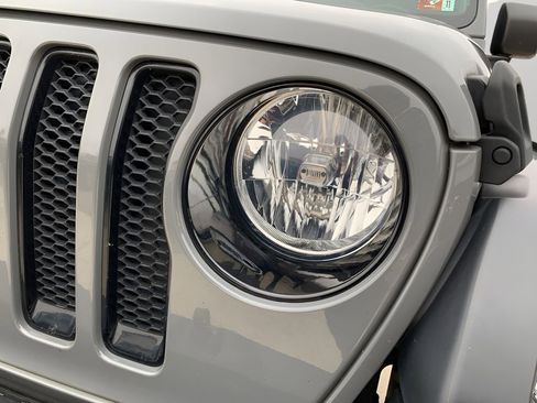 Used 2021 Jeep Wrangler Unlimited Sport image 29