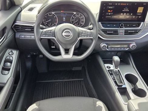 New 2026 Nissan Altima 2.5 SV FWD image 11