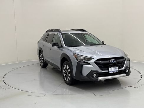 Certified 2023 Subaru Outback Limited image 7