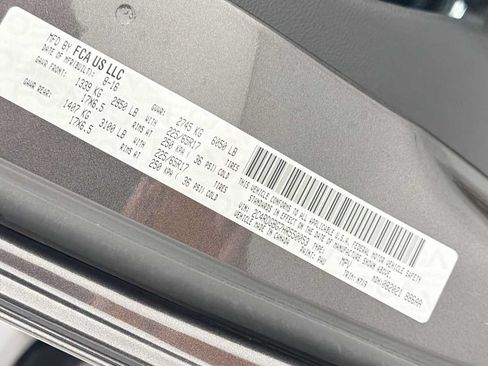 Used 2017 Dodge Grand Caravan SE FWD image 11