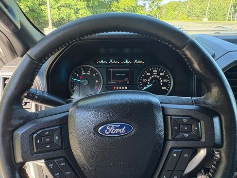 Used 2018 Ford F150 XLT w/ Equipment Group 302A Luxury AWD/4WD image 29