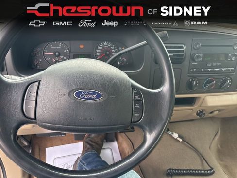 Used 2006 Ford F350 XL image 57