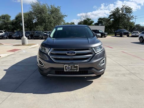Used 2017 Ford Edge Titanium w/ Technology Package FWD image 8