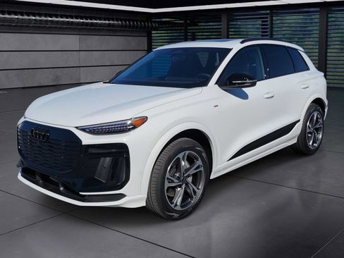New 2027 Audi Q6 e-tron Premium Plus AWD/4WD image 1