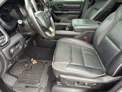 Used 2025 RAM 1500 Limited AWD/4WD image 17