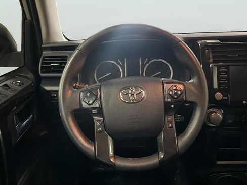 Used 2021 Toyota 4Runner TRD Off-Road Premium w/ Moonroof Package AWD/4WD image 22