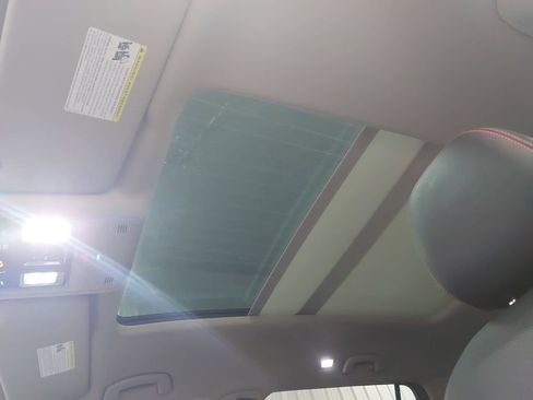 Used 2024 Volkswagen Atlas Peak Edition SEL image 33