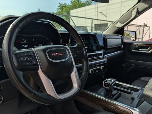 Used 2024 GMC Sierra 1500 Elevation w/ Elevation Premium Package AWD/4WD image 25