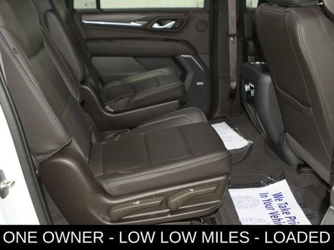 Used 2022 GMC Yukon XL Denali AWD/4WD image 28