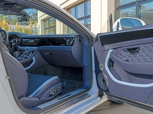 Used 2024 Bentley Continental GT Speed image 19