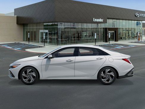 New 2026 Hyundai Elantra Limited image 3