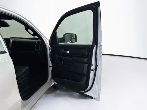Used 2025 RAM 1500 Tradesman w/ Night Edition RWD image 30