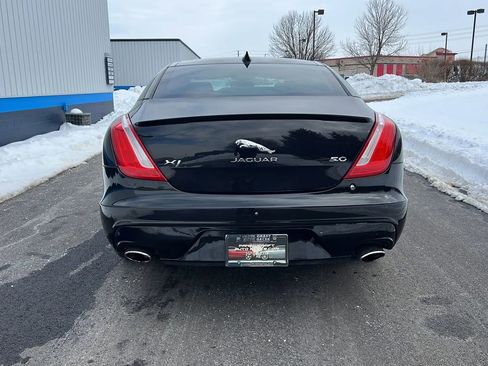Used 2016 Jaguar XJ Supercharged RWD image 3