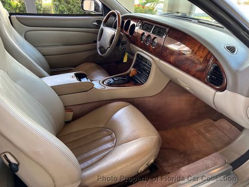 Used 1999 Jaguar XK8 Convertible RWD image 9
