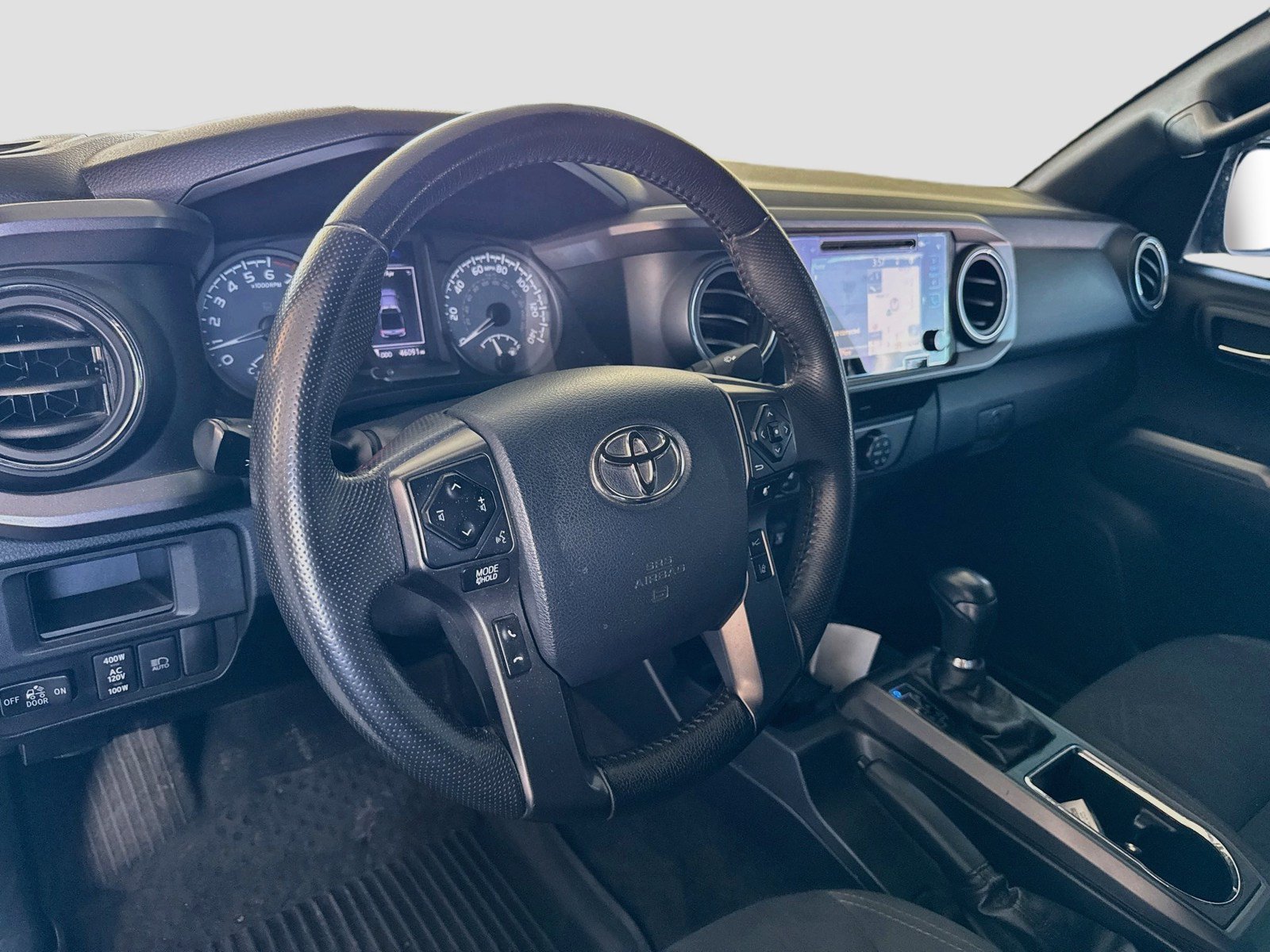 Used 2019 Toyota Tacoma TRD Off-Road AWD/4WD image 7