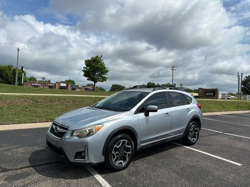 Used 2017 Subaru Crosstrek 2.0i Premium AWD/4WD image 1