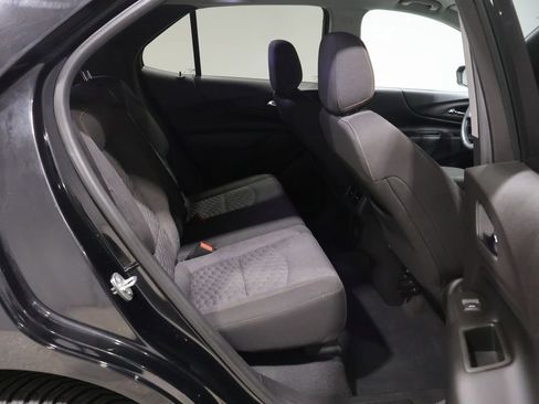 Used 2019 Chevrolet Equinox LT w/ Driver Convenience Package AWD/4WD image 22