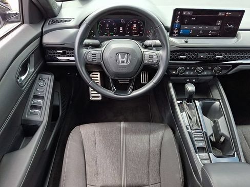 Used 2023 Honda Accord Sport image 11