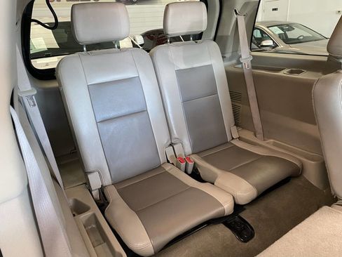 Used 2007 Ford Explorer XLT image 25