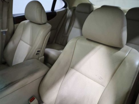 Used 2011 Lexus LS 460 w/ Comfort Pkg image 17