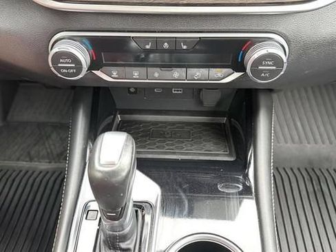 Used 2023 Nissan Altima 2.5 SL AWD/4WD image 17