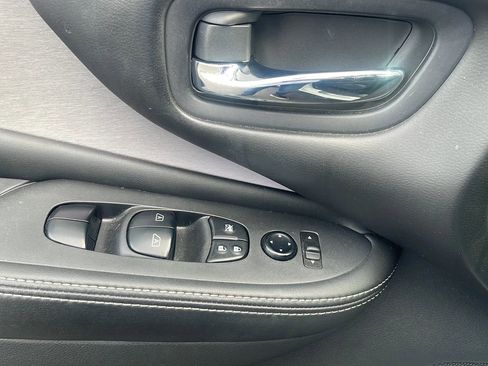 Used 2021 Nissan Murano S image 15