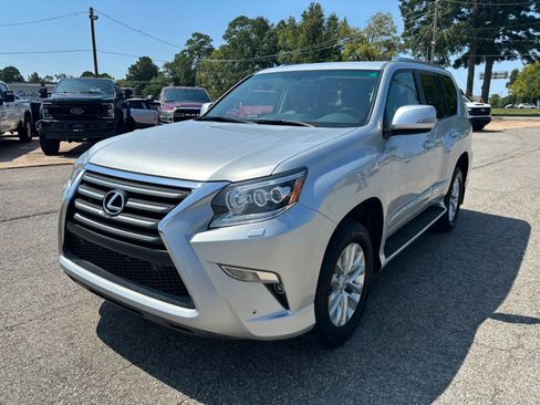 Used 2019 Lexus GX 460 Premium AWD/4WD image 9