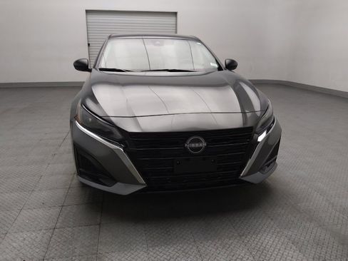Used 2025 Nissan Altima 2.5 S FWD image 14