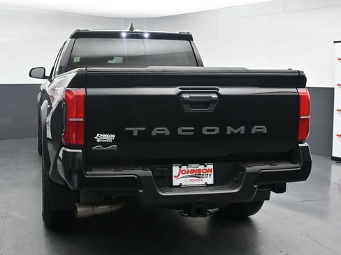 Used 2024 Toyota Tacoma TRD Off-Road AWD/4WD image 7