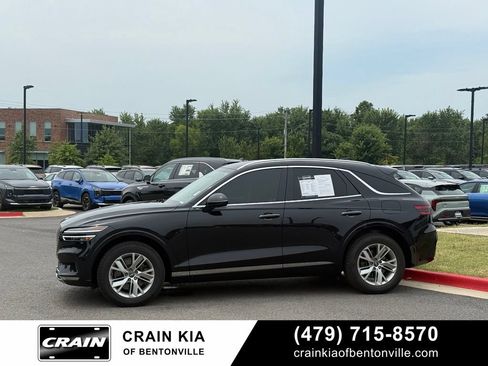 Used 2022 Genesis GV70 2.5T w/ Cargo Package AWD/4WD image 4