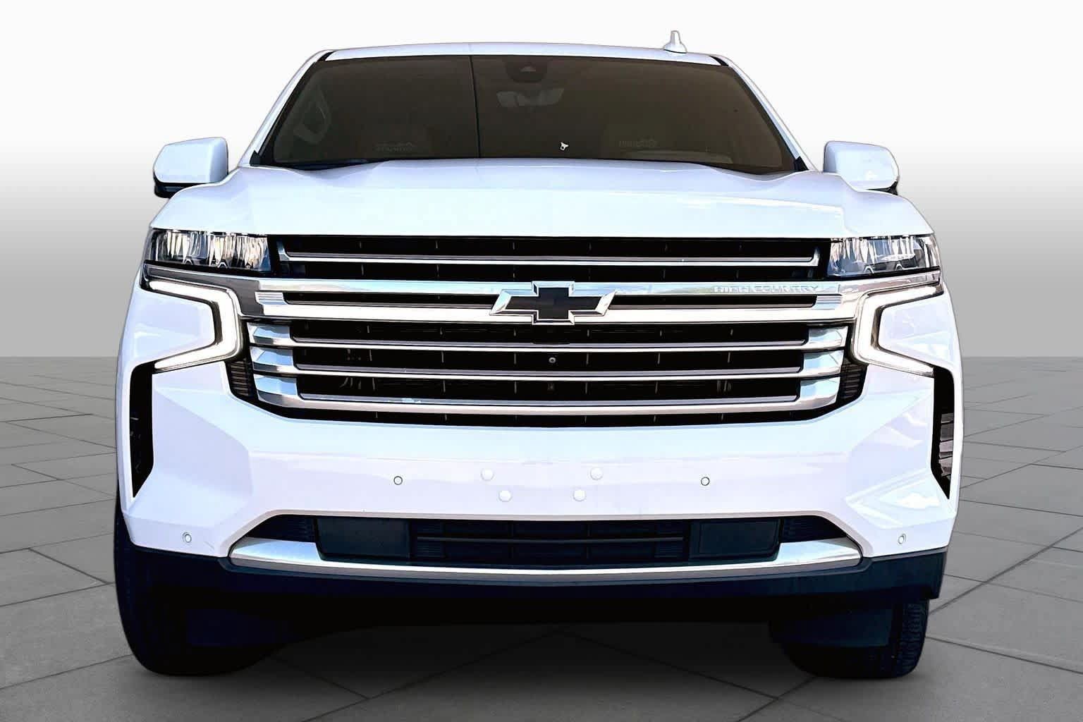 Used 2021 Chevrolet Suburban High Country w/ Premium Package AWD/4WD image 4