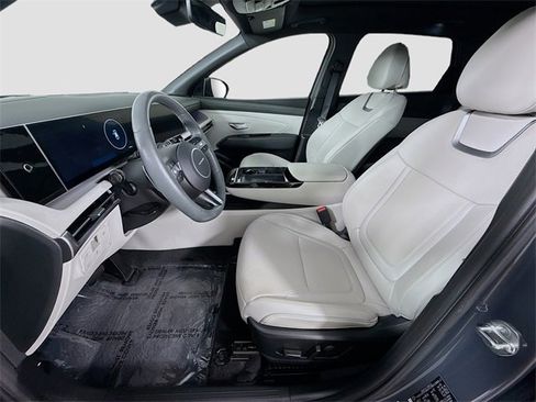 Used 2025 Hyundai Tucson Limited image 21