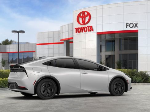 New 2026 Toyota Prius Plug-In Hybrid FWD image 34
